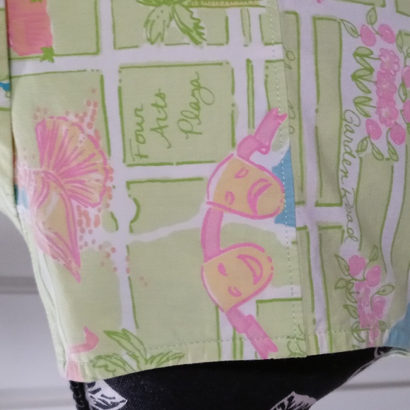 🏝VTG/RARE Lilly Pulitzer🏝 - "Via Lilly" Palm Beach Map Cropped Wrap Top - Picture 5 of 16